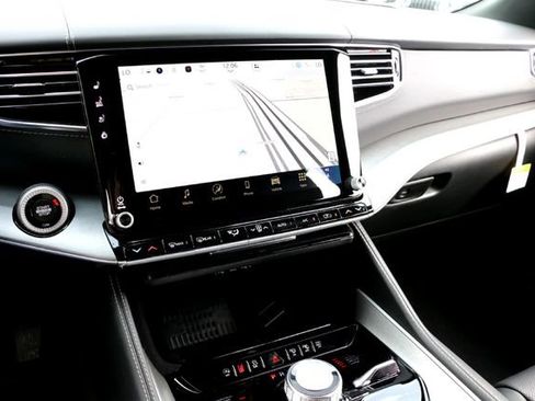 New 2026 Jeep Grand Wagoneer Limited image 13