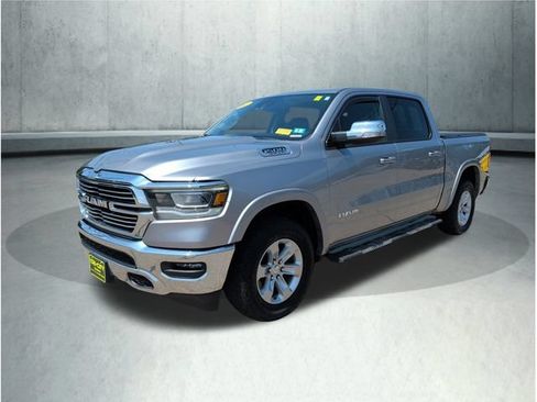 Used 2022 RAM 1500 Laramie AWD/4WD image 1