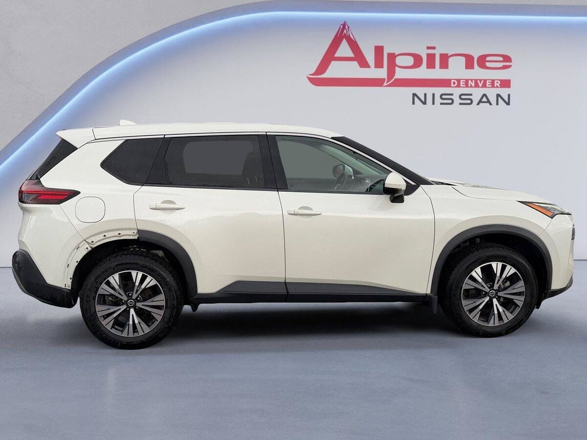 Used 2021 Nissan Rogue SV FWD image 6