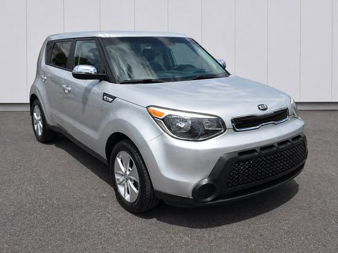 Used 2014 Kia Soul + w/ Eco Package FWD image 2