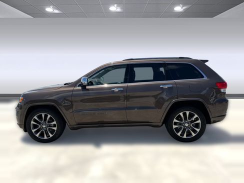 Used 2018 Jeep Grand Cherokee Overland RWD image 2