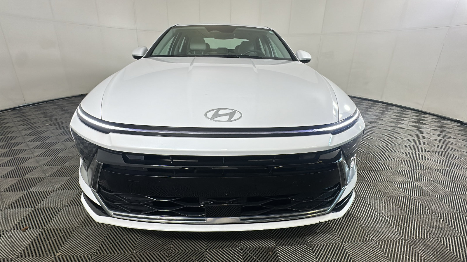 Certified 2026 Hyundai Sonata SEL FWD image 8