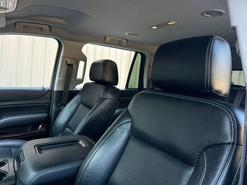 Used 2019 GMC Yukon SLE w/ Convenience Package image 12