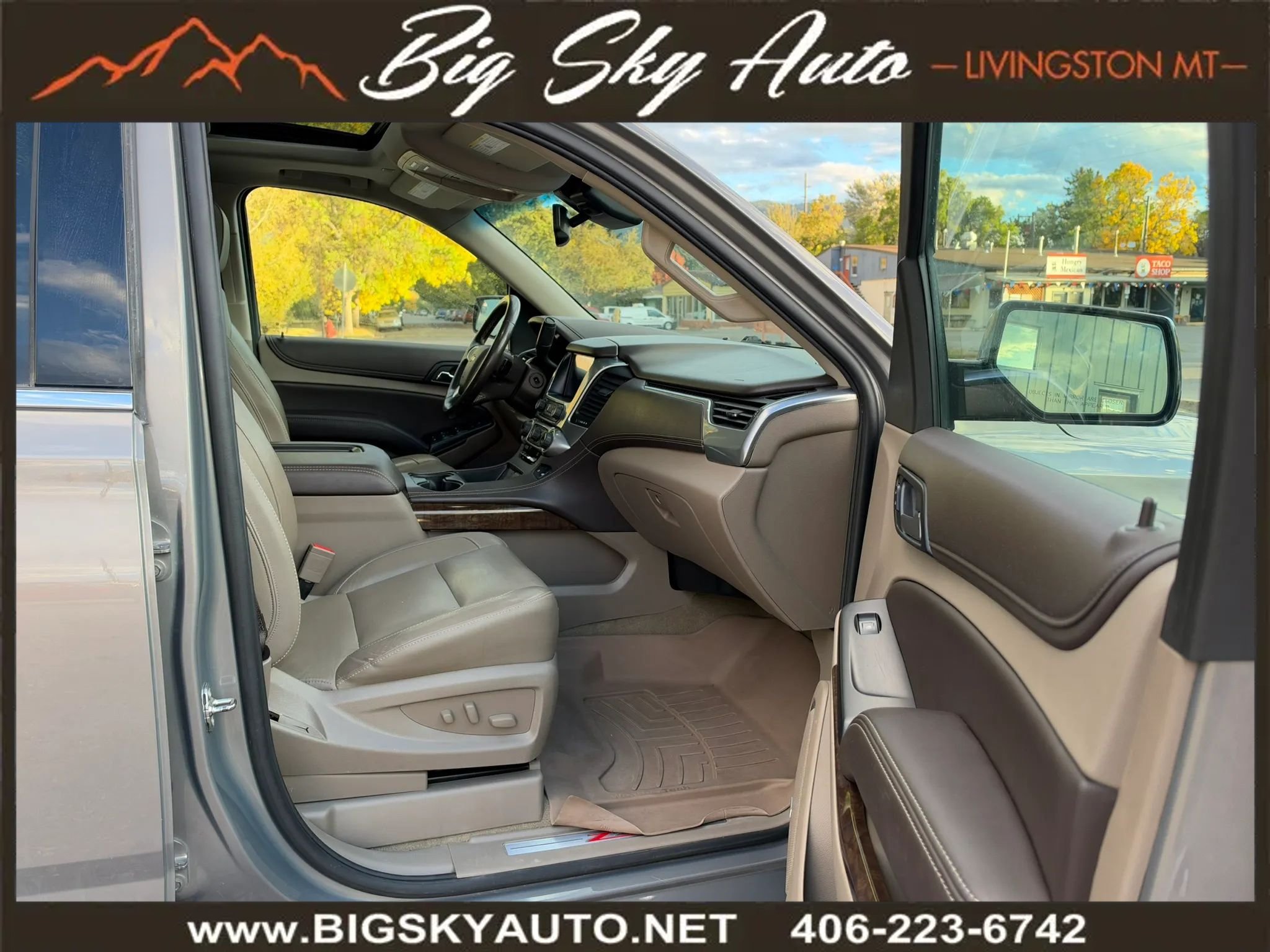 Used 2018 Chevrolet Suburban LT AWD/4WD image 20