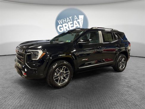 Used 2026 GMC Terrain AT4 w/ Convenience Package III image 8