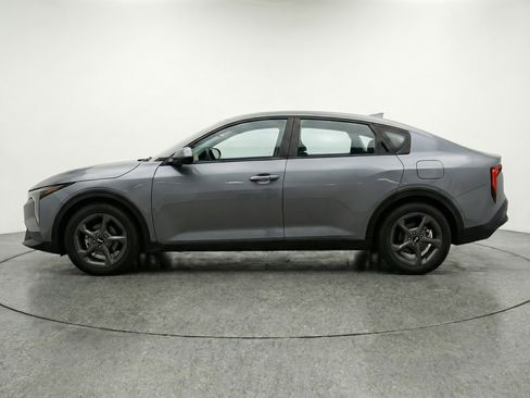 Used 2025 Kia K4 LXS image 5