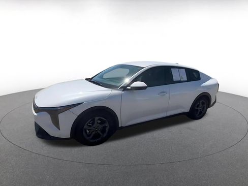 Used 2025 Kia K4 FWD image 8