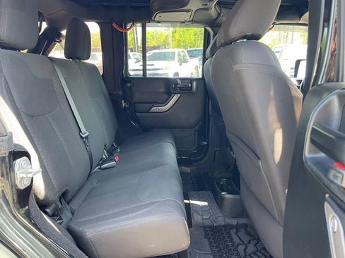 Used 2017 Jeep Wrangler Unlimited Sport w/ Quick Order Package 24S AWD/4WD image 14