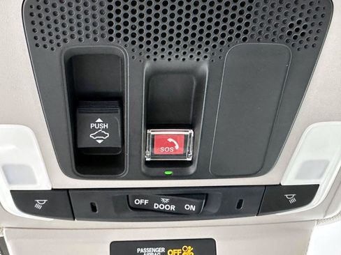 Used 2025 Honda Accord SE image 30