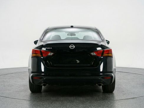 Used 2025 Nissan Altima 2.5 SV image 7