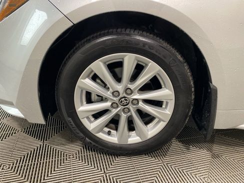 Used 2025 Toyota Corolla LE w/ LE Premium Package image 10