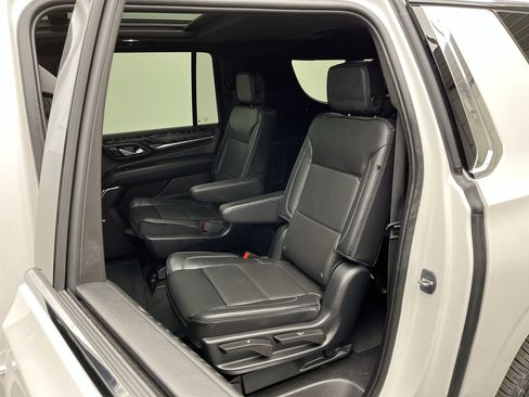 Certified 2023 GMC Yukon XL Denali AWD/4WD image 13