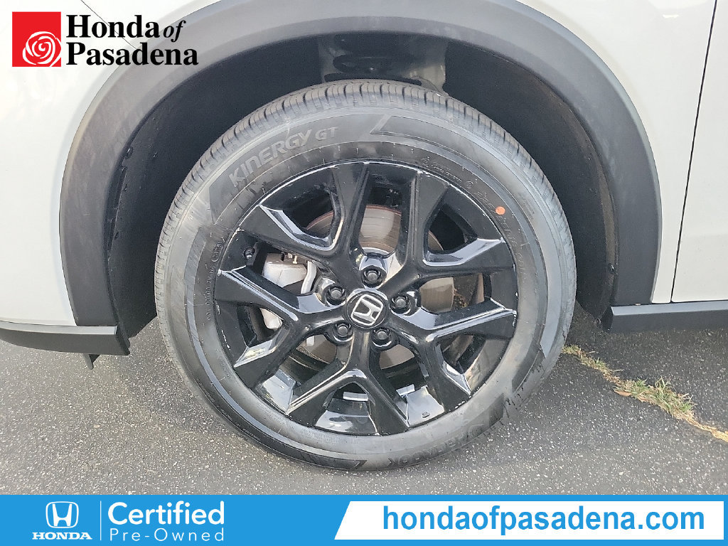 Certified 2025 Honda HR-V Sport image 32