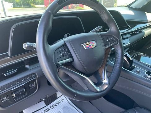 Used 2024 Cadillac Escalade Sport Platinum w/ LPO, ONYX Package AWD/4WD image 7