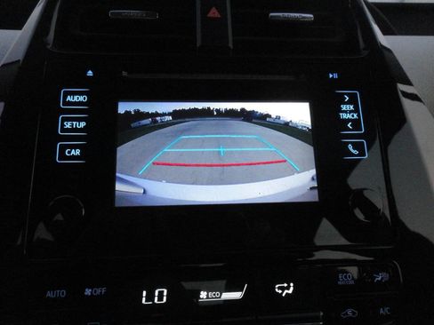 Used 2018 Toyota Prius Two w/ Prius Two Safety Plus Package image 19