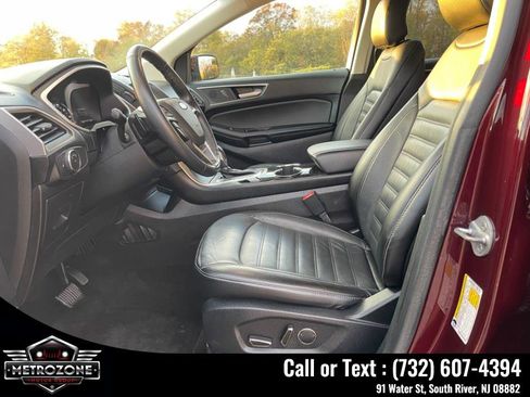 Used 2017 Ford Edge SEL w/ Equipment Group 201A AWD/4WD image 19
