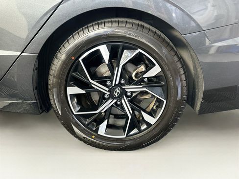Used 2025 Hyundai Sonata SEL FWD image 11