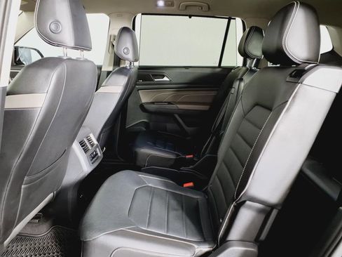 Used 2021 Volkswagen Atlas SEL Premium image 14