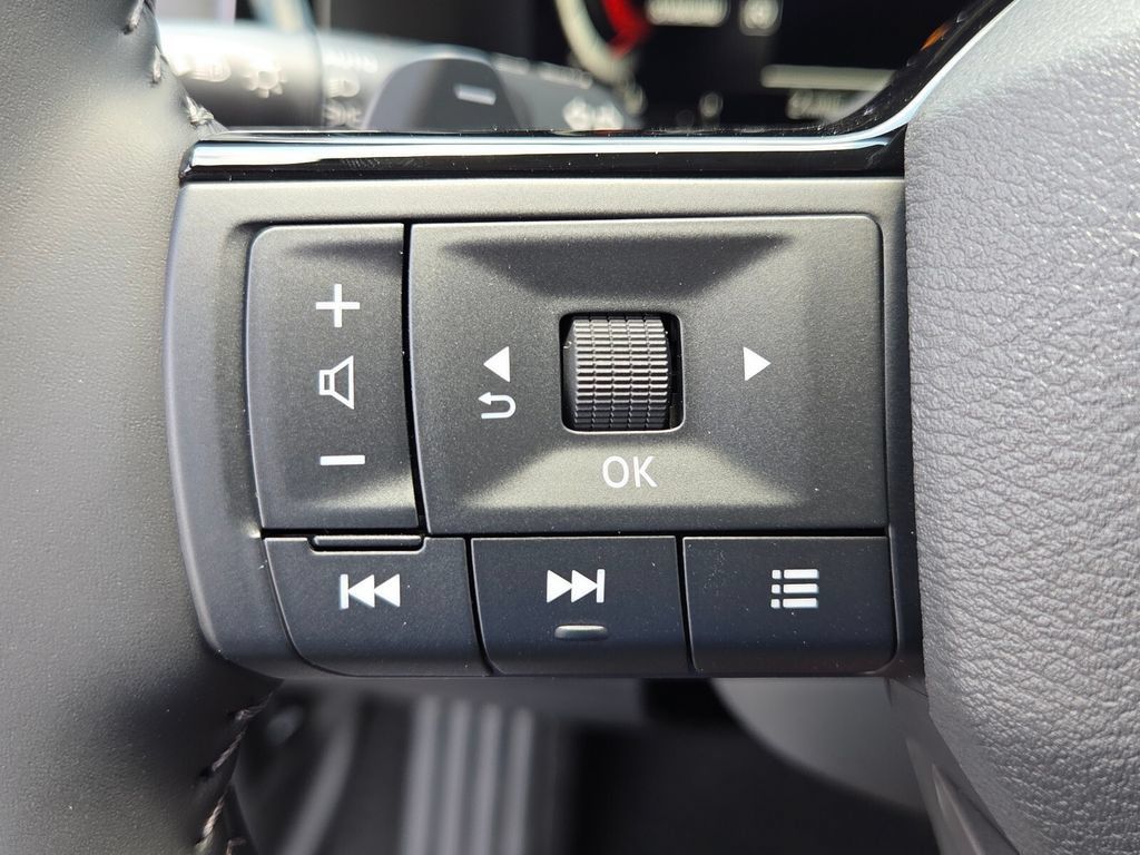New 2026 Nissan Pathfinder SL FWD image 23