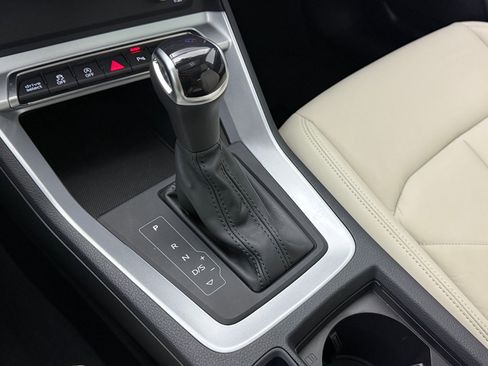 Certified 2025 Audi Q3 2.0T Premium image 20