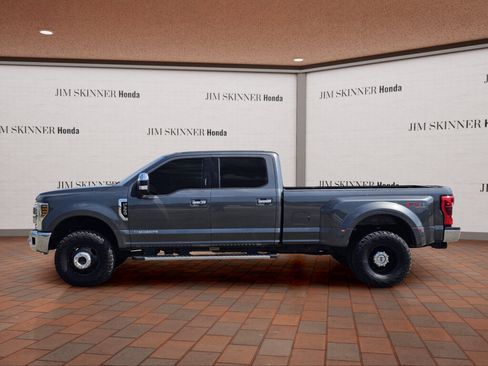 Used 2019 Ford F350 Lariat w/ Lariat Ultimate Package AWD/4WD image 14