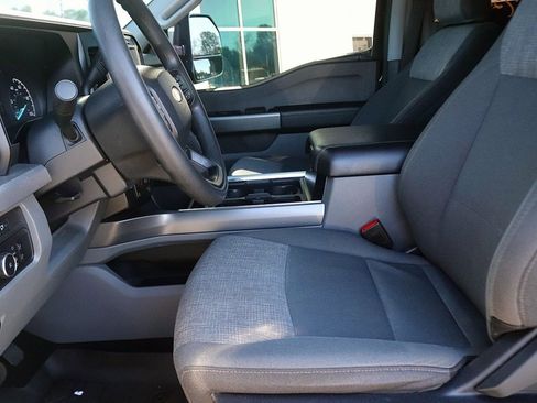 Used 2024 Ford F250 XLT w/ FX4 Off-Road Package image 17