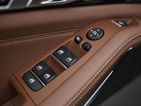 New 2026 BMW X5 xDrive50e w/ Executive Package image 19