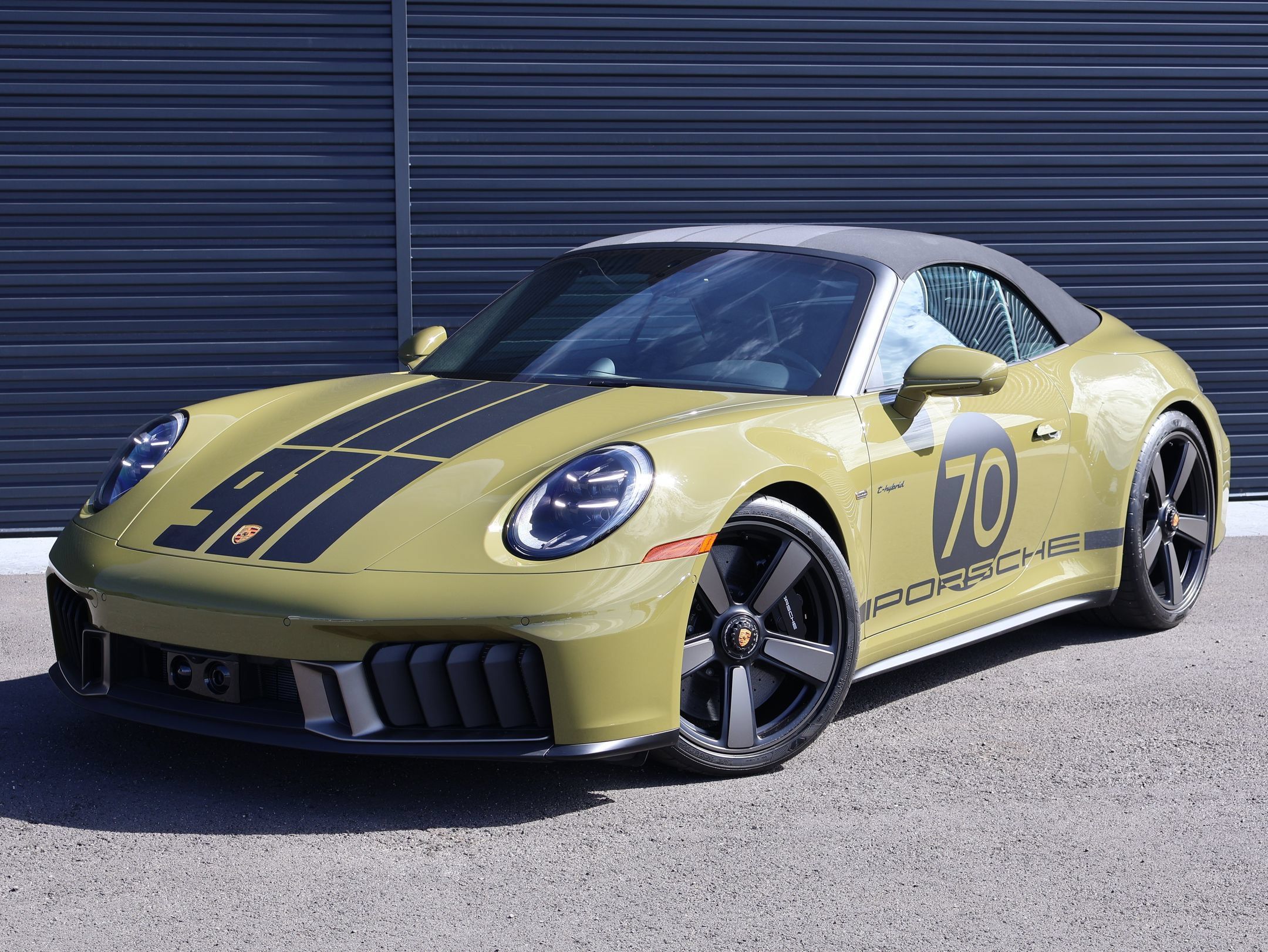 Certified 2026 Porsche 911 Carrera GTS RWD image 1