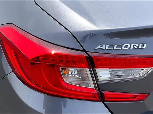 Used 2018 Honda Accord EX-L image 34