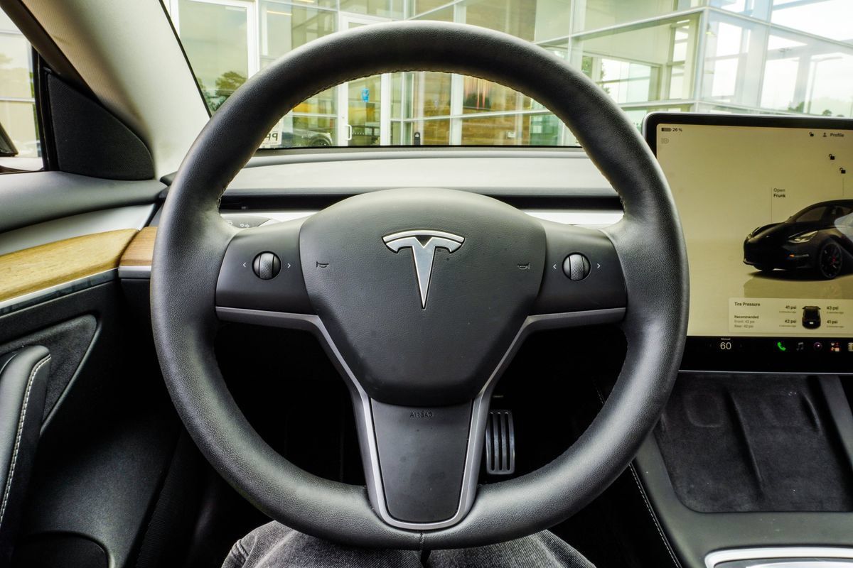 Used 2023 Tesla Model 3 Performance AWD/4WD image 15