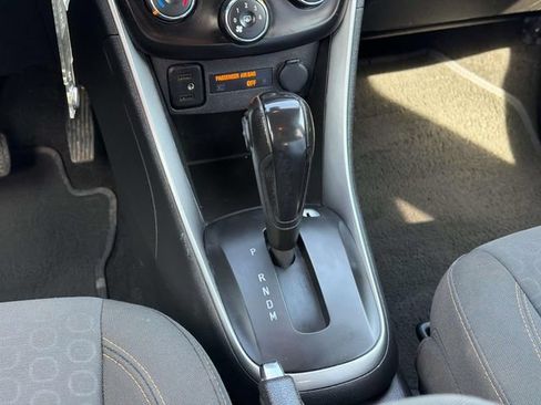 Used 2020 Chevrolet Trax LS w/ Tint and Cruise Package FWD image 16