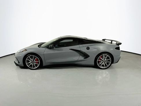 Used 2025 Chevrolet Corvette Stingray Preferred Cpe w/ Z51 Performance Package RWD image 6