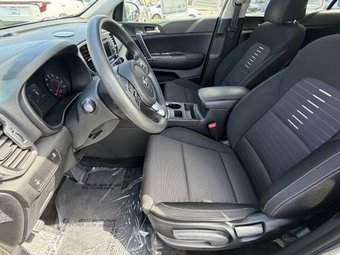 Used 2018 Kia Sportage LX FWD image 15