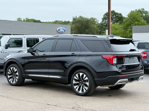 Used 2026 Ford Explorer Platinum w/ LUX Leather Package AWD/4WD image 41