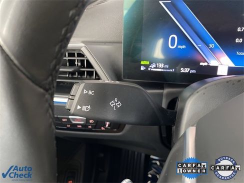 Used 2024 BMW 330e w/ Convenience Package image 28