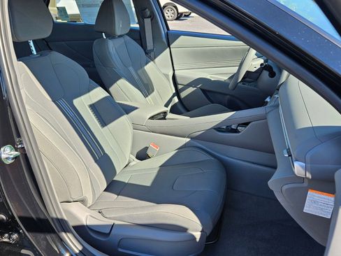 New 2026 Hyundai Elantra Sport FWD image 15