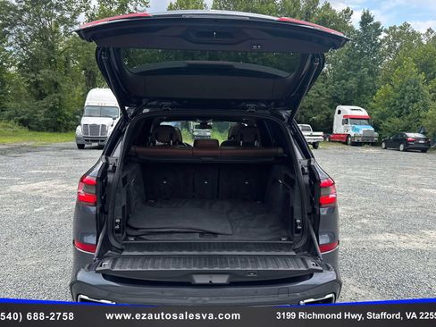 Used 2019 BMW X5 xDrive50i w/ M Sport Package AWD/4WD image 15