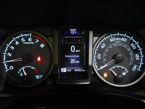 Used 2019 Toyota Tacoma TRD Pro AWD/4WD image 18