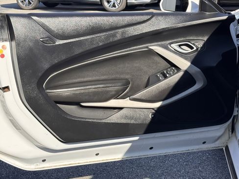 Used 2020 Chevrolet Camaro LT image 15