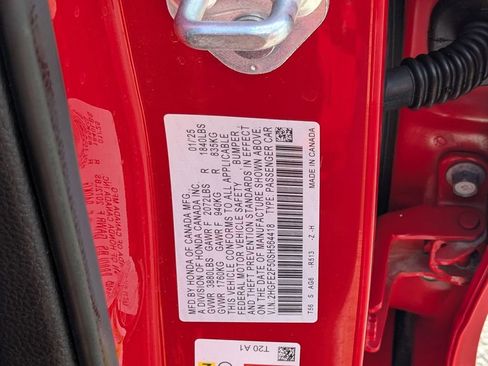 Used 2025 Honda Civic Sport image 31