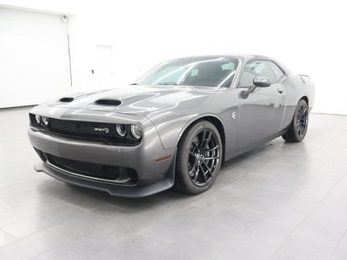 Used 2023 Dodge Challenger SRT Hellcat w/ Driver Convenience Group RWD image 7