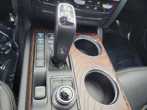 Used 2019 Maserati Quattroporte S GranLusso RWD image 38