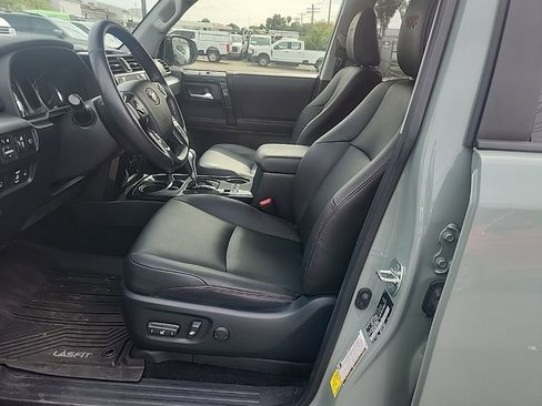 Used 2023 Toyota 4Runner TRD Off-Road Premium w/ Off Road Premium Plus Package image 18