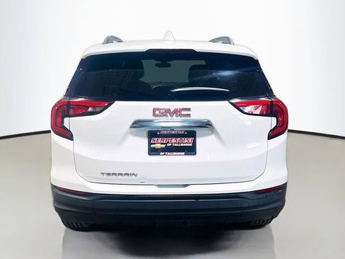 Used 2018 GMC Terrain SLE w/ Driver Convenience Package FWD image 8