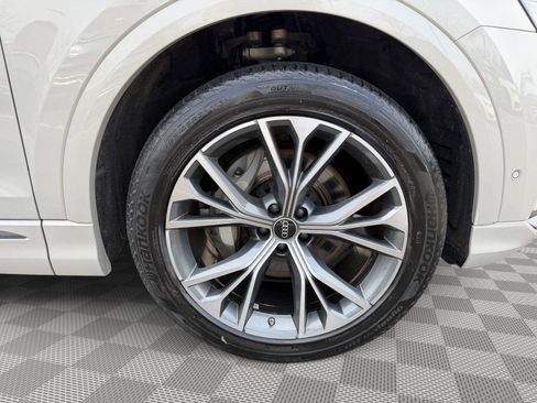 Used 2023 Audi Q8 Premium Plus w/ Premium Plus Package image 10