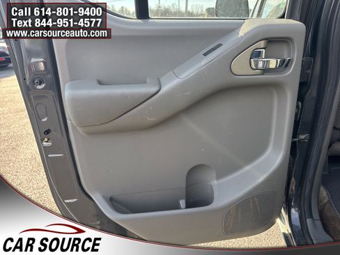 Used 2011 Nissan Frontier SV w/ SV Premium Utility Pkg image 29