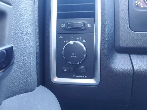 Used 2019 RAM 1500 Classic Warlock w/ Electronics Group image 19