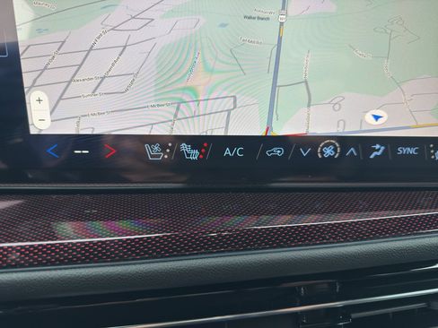 New 2026 Chevrolet Traverse RS image 12