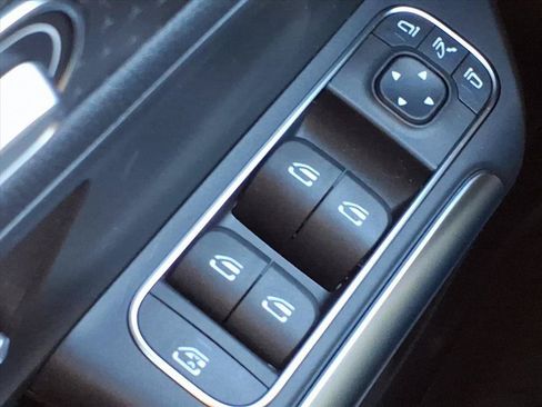 New 2026 Mercedes-Benz GLA 250 4MATIC image 17