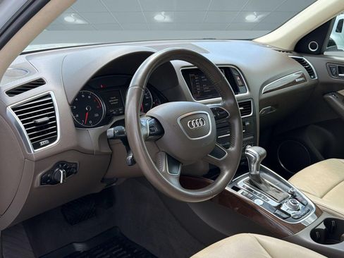 Used 2016 Audi Q5 2.0T Premium Plus w/ Technology Package AWD/4WD image 4